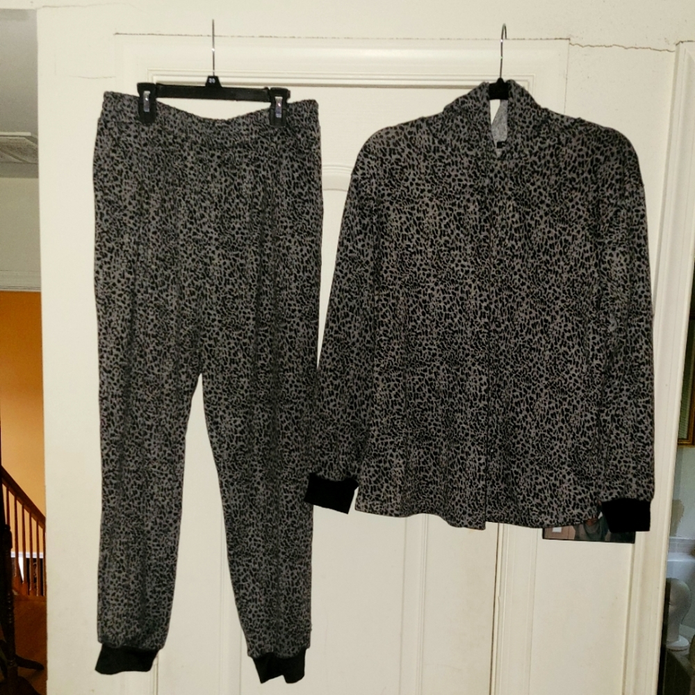 Lounge set ( 2 piece)